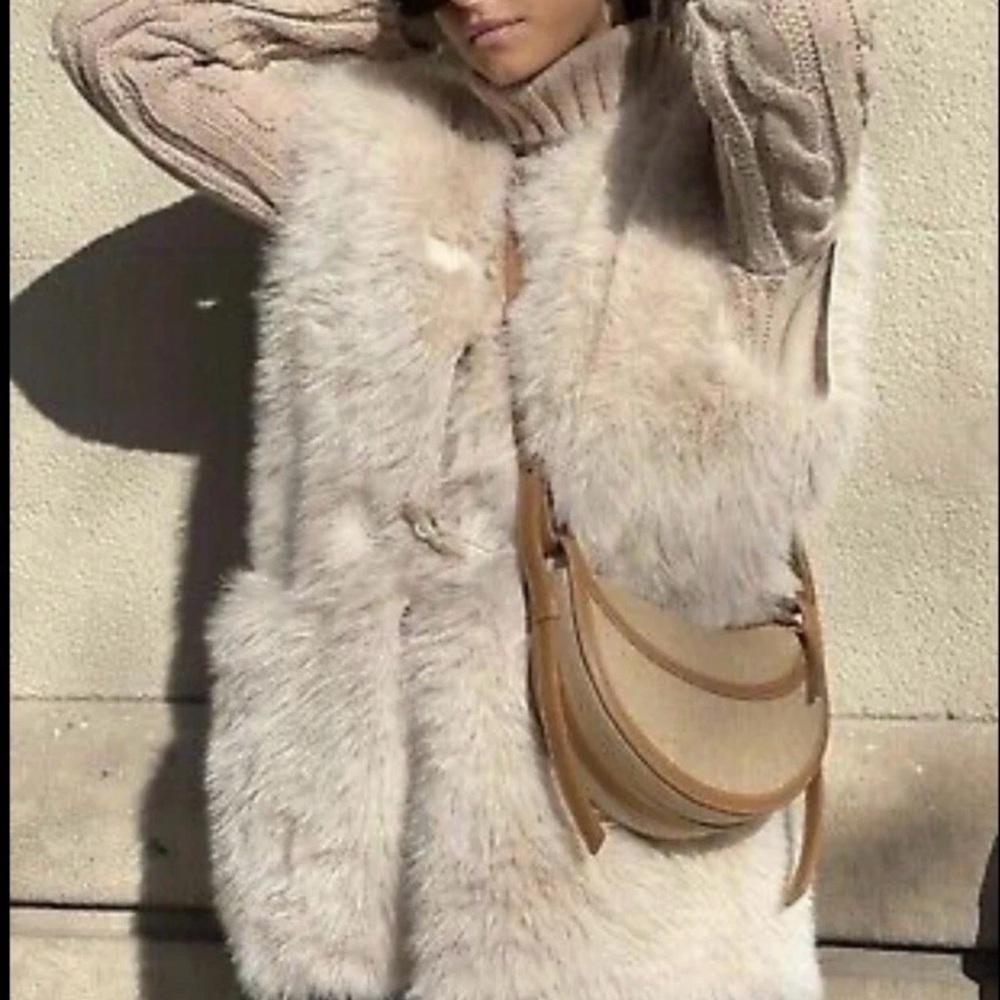 Zara Beige Faux Fur Vest